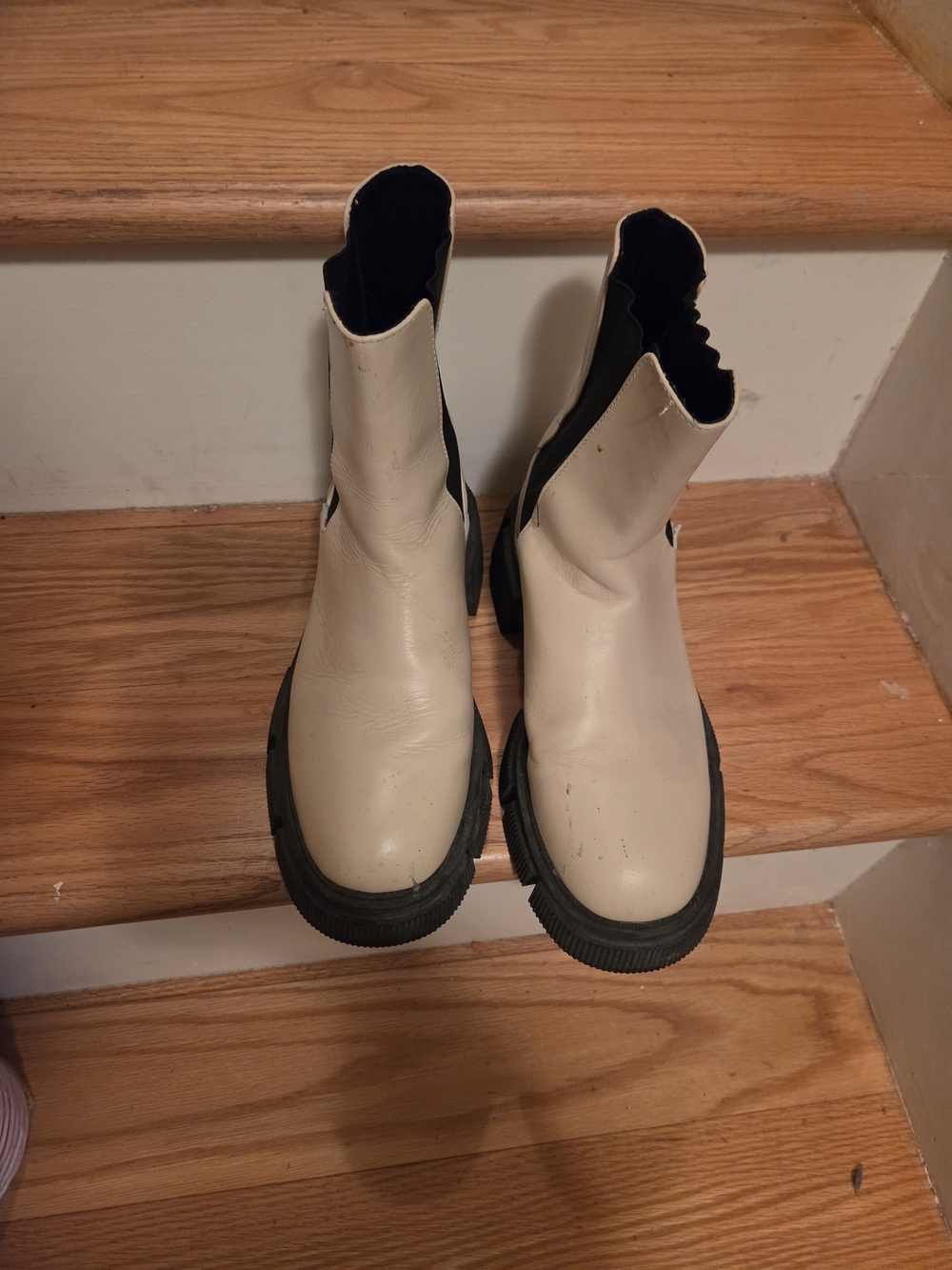 Zara Leather Cream Chukka Boots with Black Sole